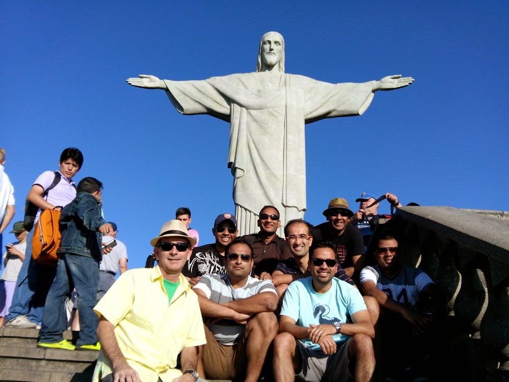 A large group of travelers at Christ the Redeemer